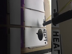 Su geçirmez, yırtılmaya karşı dayanıklı ve çevre dostu olan taş kağıt üzerinde lazer kesim